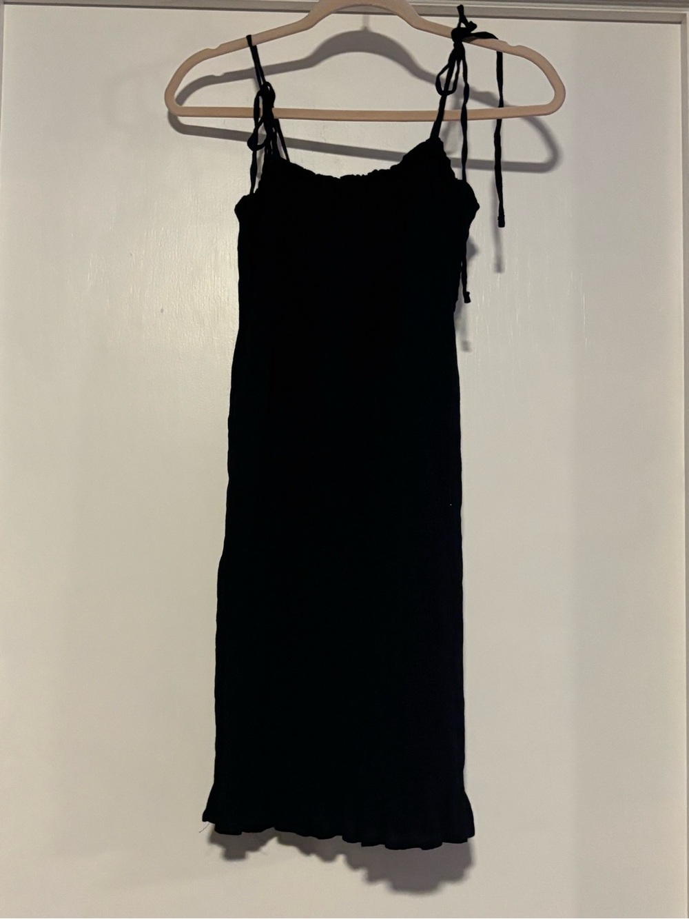 Kendall & Kylie Black Tie-Shoulder Midi Dress